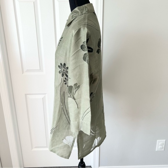 Vintage Banana Bay Resortwear Sheer Floral Pattern Button  Down Shirt - Picture 2 of 15